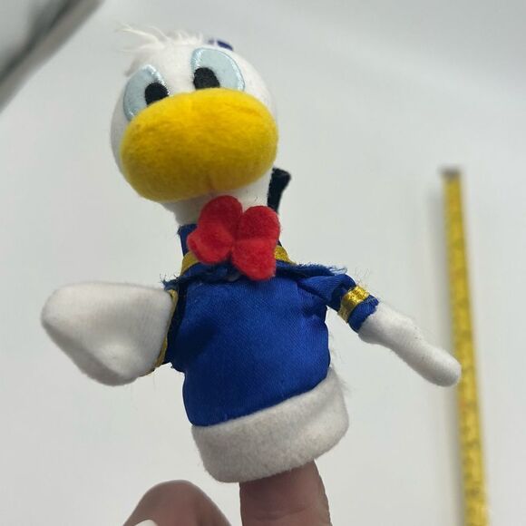 Disney Donald Duck Finger Polyester Finger Puppet - Picture 6 of 7